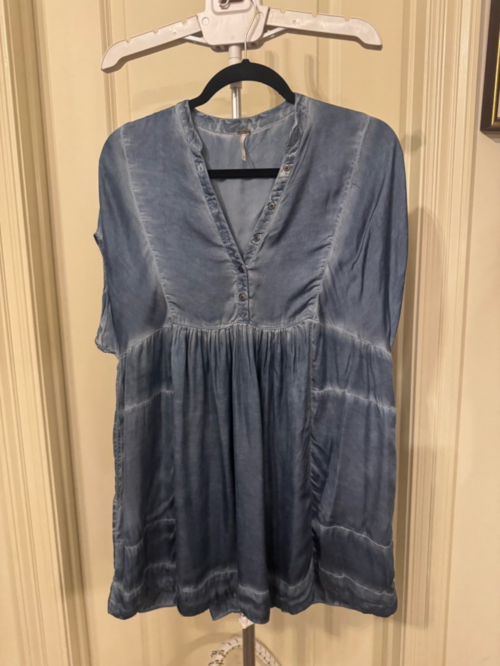 Women’s Washed Blue V-Neck Tunic Dress